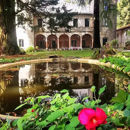 לינה וארוחת בוקר Chateau De Fortis Serrières-en-Chautagne