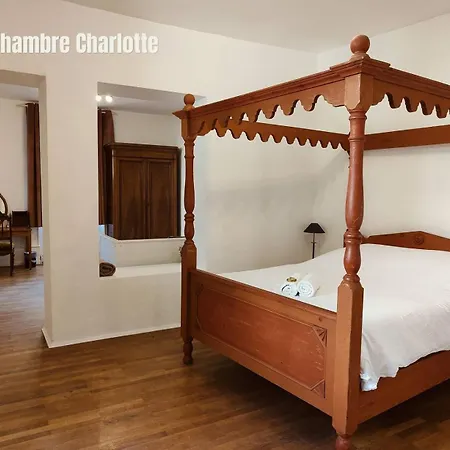 לינה וארוחת בוקר Chateau De Fortis Serrières-en-Chautagne